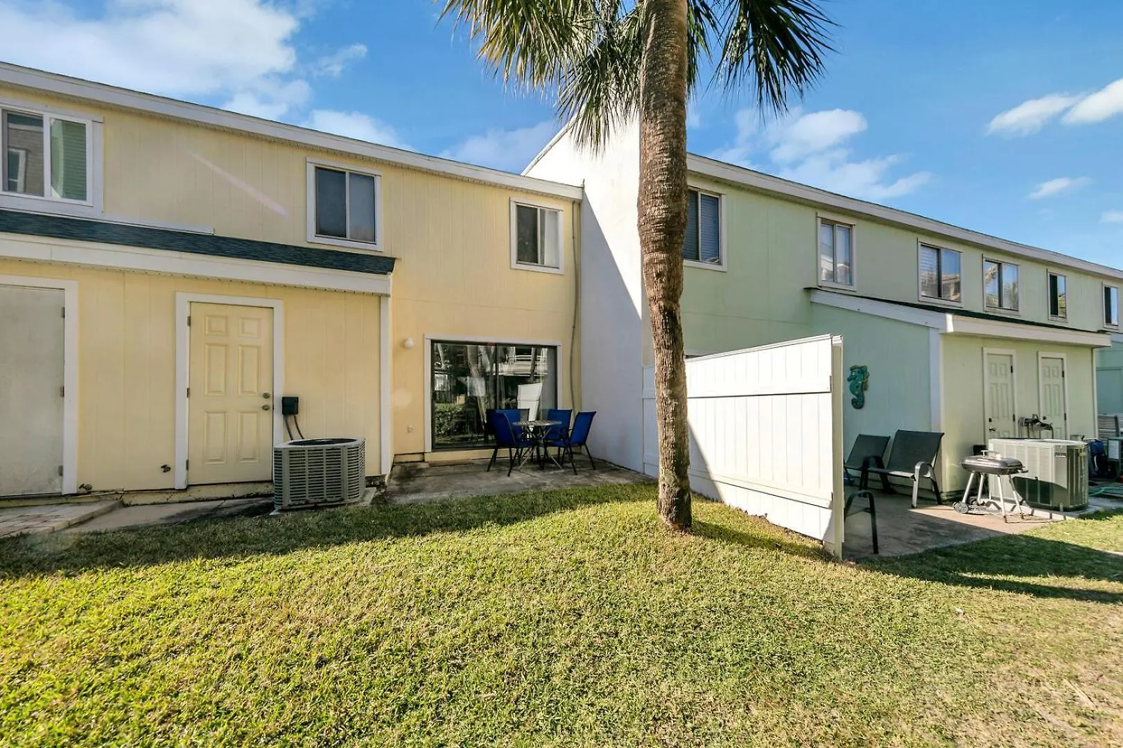 Holiday home Southbay By The Gulf 103 Only 25 Yards From The Beach A 2 Bedroom Townhome In Destin
